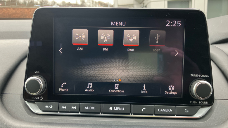 Nissan Qashqai 1.3 DiG-T MH Acenta Premium 5dr Petrol Hatchback